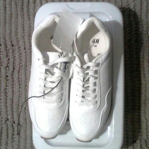 NWT WHITE H&M  Tennis shoes size 38